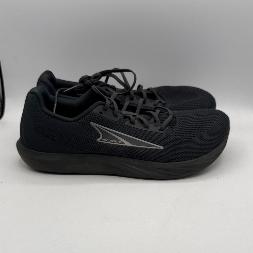 Altra ESCALANTE 4 men’s 10 Black Athletic Shoes S16